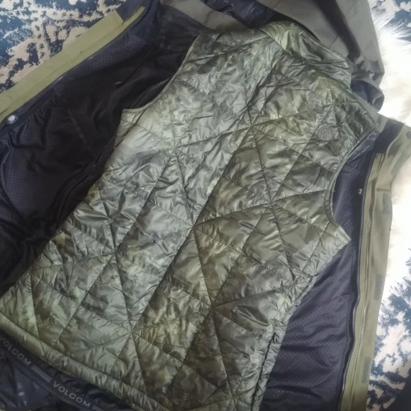 Volcom Jacket - Picture 9 of 11